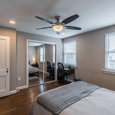 Beautiful 3Br 2Ba House With Cozy Backyard By Cozysuites アレクサンドリア エクステリア 写真